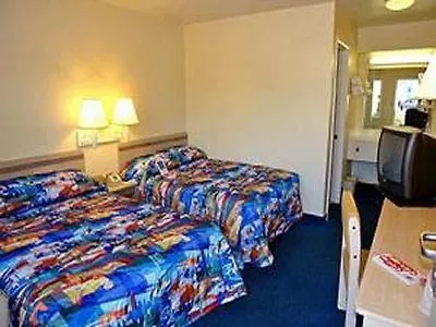 Studio 6 Suites Las Vegas, Nv - Tropicana 2*,